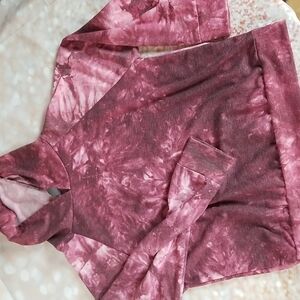 ALYA | Cranberry Tie Dyed Light Hoodie